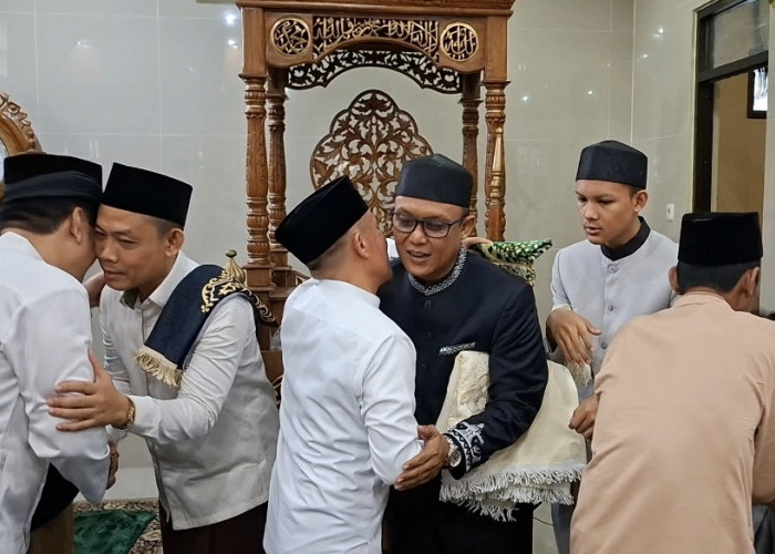 Shalat Ied di Masjid Syuhada, Bupati Ardito Undang Masyarakat Silaturahmi Ke Rumah Dinas