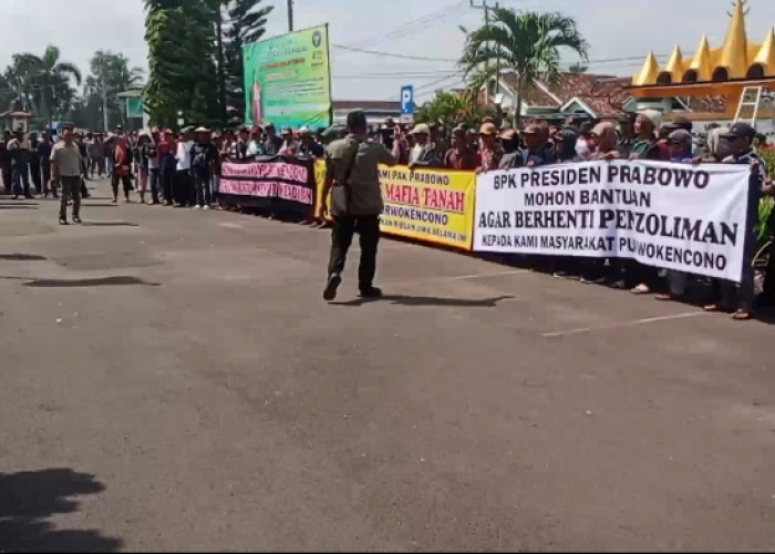 Ratusan Warga Desa Purwo Kencono Datangi PN Sukadana Lampung Timur, Tolak Klaim Kepemilikan Lahan