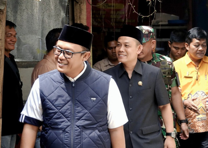 Tinjau Plaza Bandarjaya, Ketua DPRD Bersama Bupati Lamteng Serap Aspirasi Pedagang