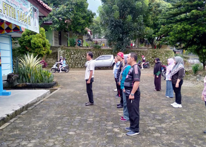 Diskominfo Tanggamus Gelar Jumat Bersih 