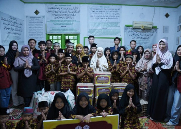 Universitas Teknokrat Indonesia Kembali Salurkan Zakat Mal ke Empat Panti Asuhan