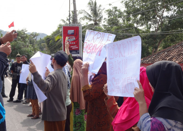 Usai Wali Kota Beri Warning Ke Perusahaan Batu Bara, Seketika Warga Demo Sesalkan Debu Stockpile
