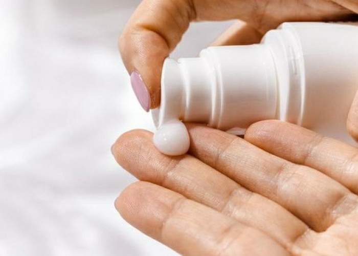 Kulit Wajah Terlihat Kusam karena Memakai Sunscreen? Apa yang Salah, Simak Ini Penjelasannya