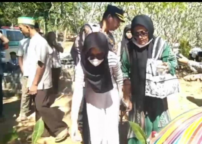 Korban Dukun Penggandaan Uang Dimakamkan Secara Perdampingan