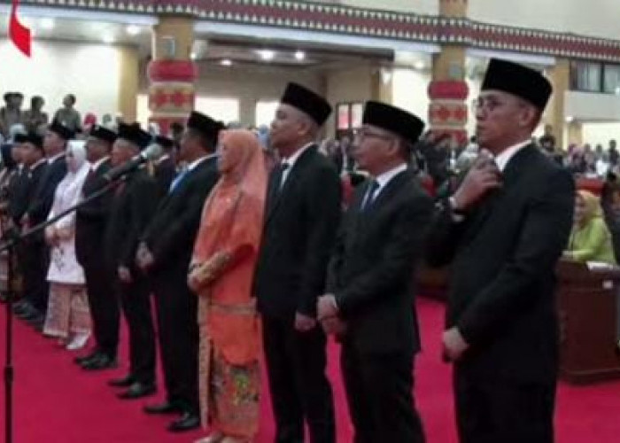 50 Anggota Legislatif Resmi Dilantik, Bernas Yuniarta Jadi Pjs Ketua DPRD Bandar Lampung 