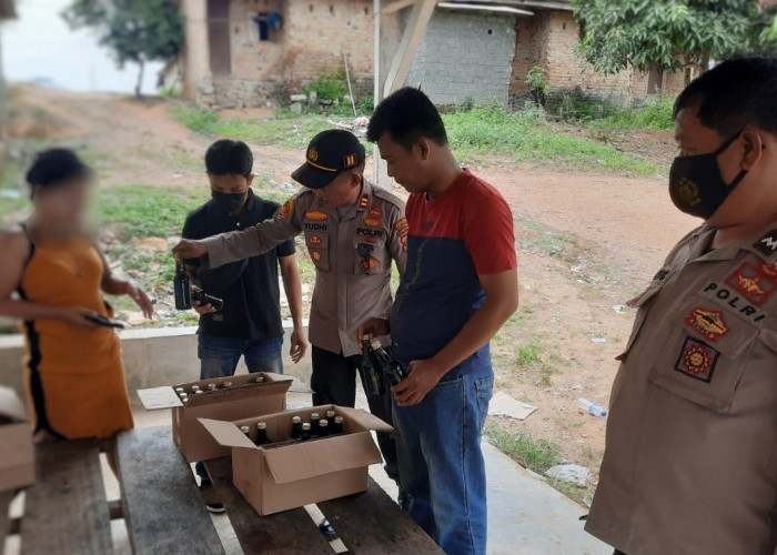 Cegah Aksi Kriminalitas, Polisi Razia Miras dan Narkoba di Way Tuba