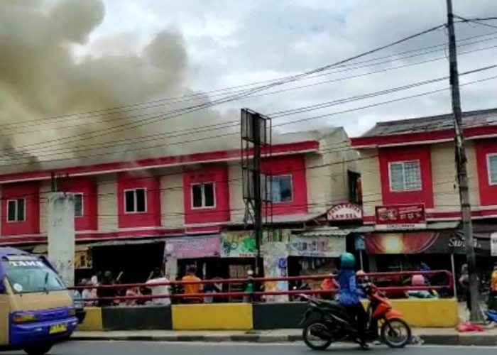 Dua Ruko Terbakar di Pasar Natar Alami Kerugian Puluhan Juta