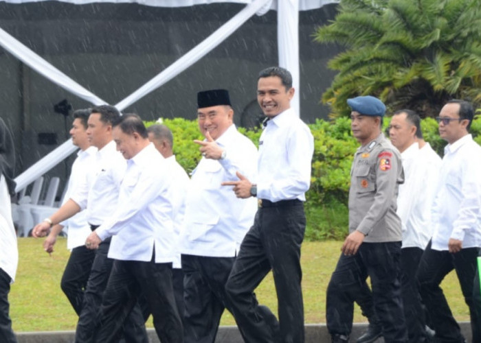 Bupati dan Wakil Bupati Terpilih Tanggamus Moh Saleh Asnawi - Agus Suranto Mengikuti Geladi Bersih Pelantikan 