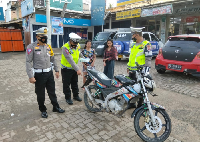Belasan Sepeda Motor Berknalpot Racing Terjaring Operasi Zebra Krakatau 2022 di Mesuji