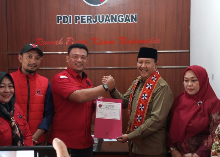 34 Tahun Berpengalaman di Birokrat, Pj Sekkab Lampung Barat Adi Utama Daftar Balon Wabup di PDIP