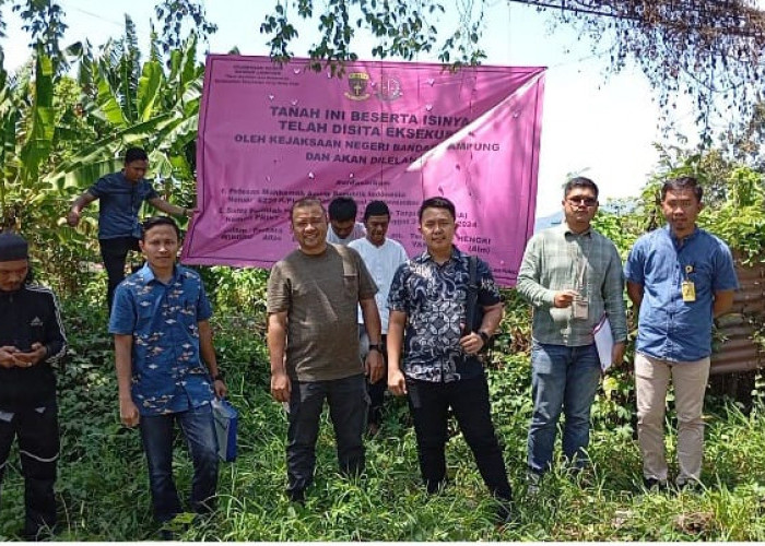 Buntut Perkara Korupsi Jalan Ir. Sutami, Kejari Sita Eksekusi Tanah Seluas 8.500 Meter Persegi Milik Engsit