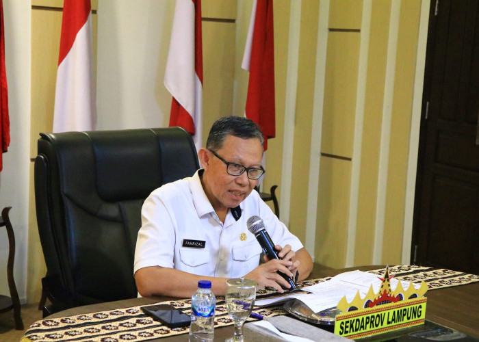 Serahkan Sertifikat HPL, Sekdaprov Ajak Masyarakat Jangan Ragu Untuk Menyelesaikan Hak Atas Tanahnya 
