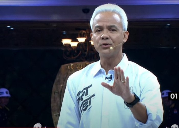 Ganjar Pranowo Komitmen Rawat Demokrasi, Singgung Ibu Ketua BEM UI yang Diperiksa Polisi