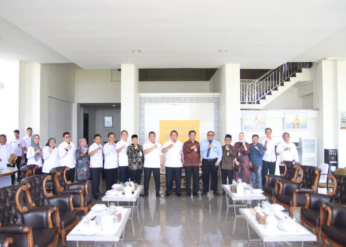 Bahas Peningkatan Potensi Ekonomi dan Keuangan Syariah Lampung, KDEKS Audiensi dengan Gubernur