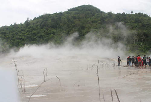 Kawah Nirwana Ditutup, Ada ‘Kunjungan’ Gajah  