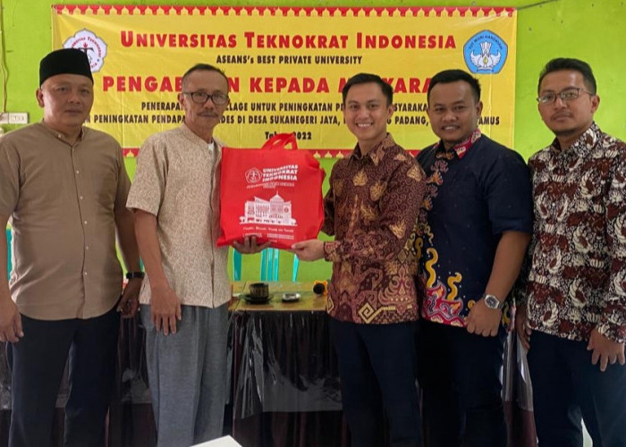 Tim PKM UTI Gelar Pelatihan Penerapan Smart Village di Pekon Sukanegeri Jaya