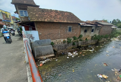 MASIH BANYAK SAMPAH PLASTIK