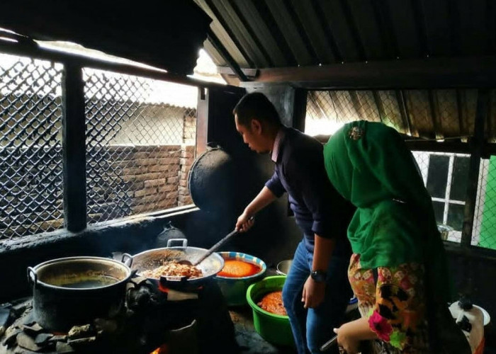 Nasi Balap Puyung Inaq Esun Kuliner Legendaris Lombok Sejak 1970, Hanya 33 Menit dari Hotel Grand Legi 