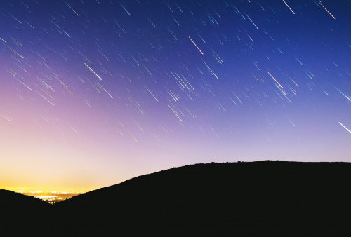 Ayo Saksikan! Hujan Meteor Akan Terlihat 29-31 Juli 2022