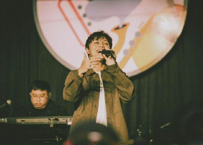 Momen Tak Terduga  di Atas Panggung yang Dialami Rizky Febian: Saya Tetap Profesional