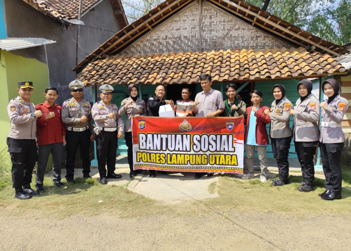 Top! Gandeng Mahasiswa dan Media, Polisi Salurankan Bansos