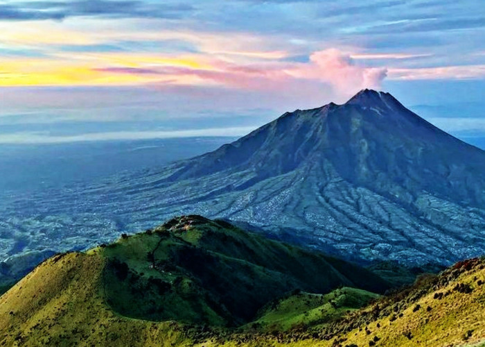 Referensi Wisata Alam di Jawa Tengah, Ada Gunung dan Pantai Hingga Air Terjun yang Jadi Primadona