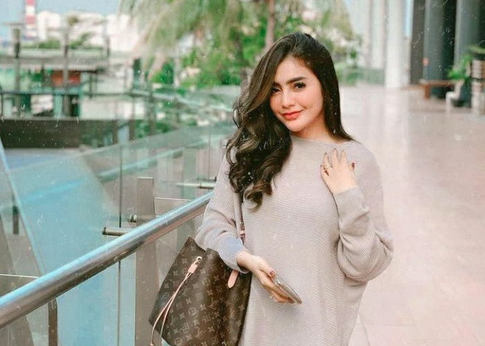 Diduga Jadi Selingkuhan Kapolres Muara Enim, Mesya Thalib Dilabrak Istri Sah