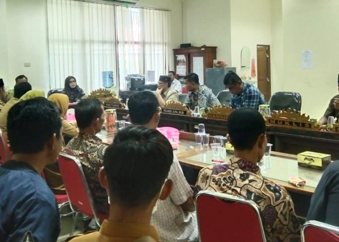 Delapan Bulan Dilantik, Kades di Teluk Pandan tak Punya Kantor  