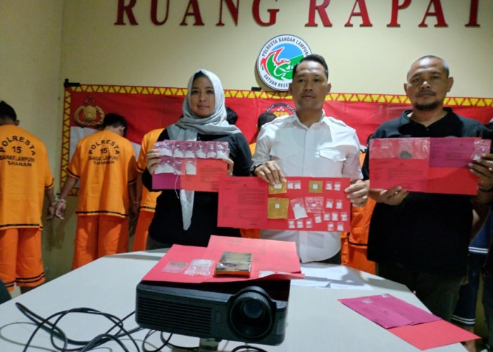 Nekat Edarkan Sabu Lewat Media Sosial, Belasan Pelaku Diamankan Polisi