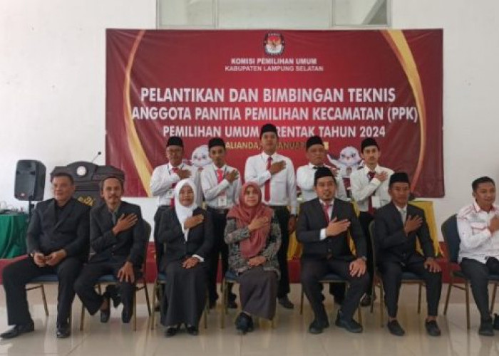 Wakil Ketua DPRD Lamsel Hadiri Pelantikan PPK Pemilu 2024