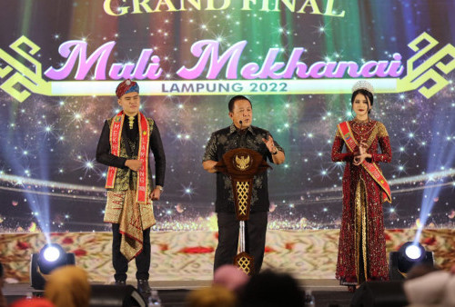 Gubernur Arinal Minta Juara Muli Mekhanai Jadi Duta Pariwisata Profesional dan Aktif Promosikan Potensi Lampun