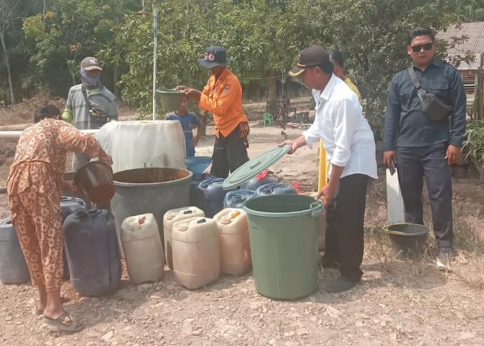 Mesuji Kemarau Parah, Ribuan Liter Air Bersih Didistribusikan ke Masyarakat