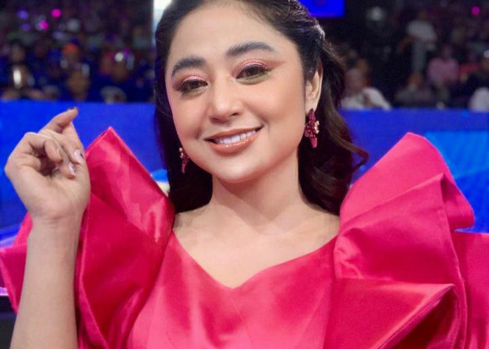 Gelar Sayembara Rp 100 Juta, Dewi Perssik Cari Sosok yang Menudingnya Iri pada Lesti Kejora dan Jual Diri