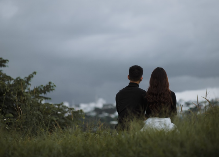Jangan Baper, Ini 10 Tanda Pria Ternyata Tak Mencintaimu