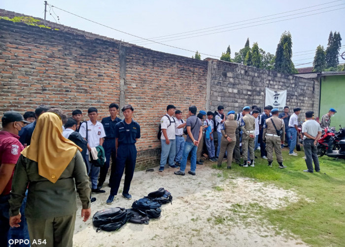 Satpol PP Lamteng Jaring 27 Pelajar di Luar Jam Sekolah
