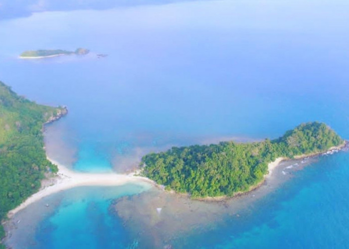 Yuk Piknik Biar Nggak Panik, Romantisme Pantai Mengkudu di Lampung Selatan Ini Bisa Jadi Rekomedasi Utama