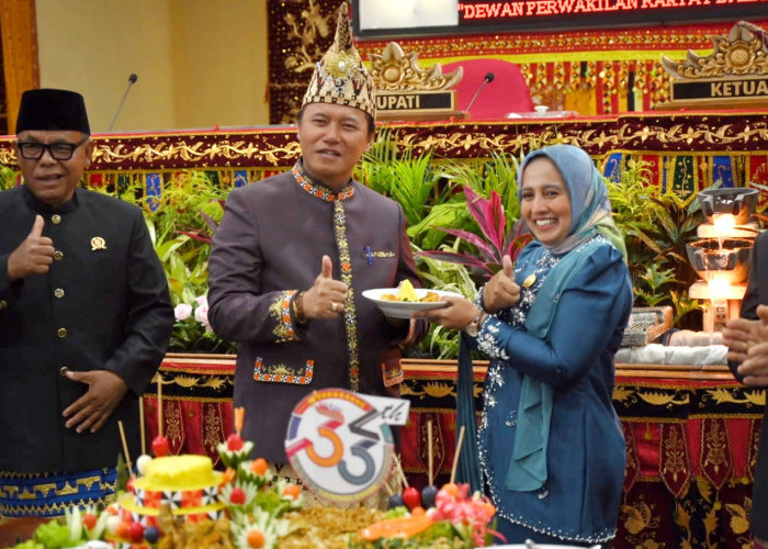 Semarak HUT Ke-33, DPRD Lampung Barat Gelar Paripurna Dengan Pidato Pj Bupati 