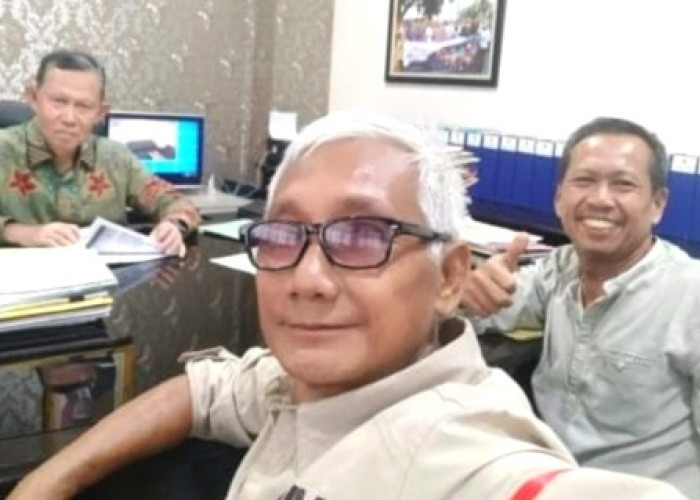 Beredar Foto Sekda Groufie dengan Tim Pemenangan Salah Satu Cagub, Begini Penjelasan Fahrizal Darminto
