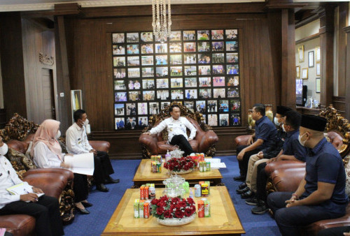 KPU Way Kanan Sampaikan Usulan Dana Pilkada ke Bupati Way Kanan
