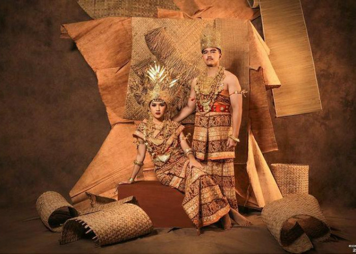 Kenakan Pakaian Adat Lampung Pesisir, Ini Tim Sukses Pemotretan Prewedding Kaesang Pangarep dan Erina Gudono