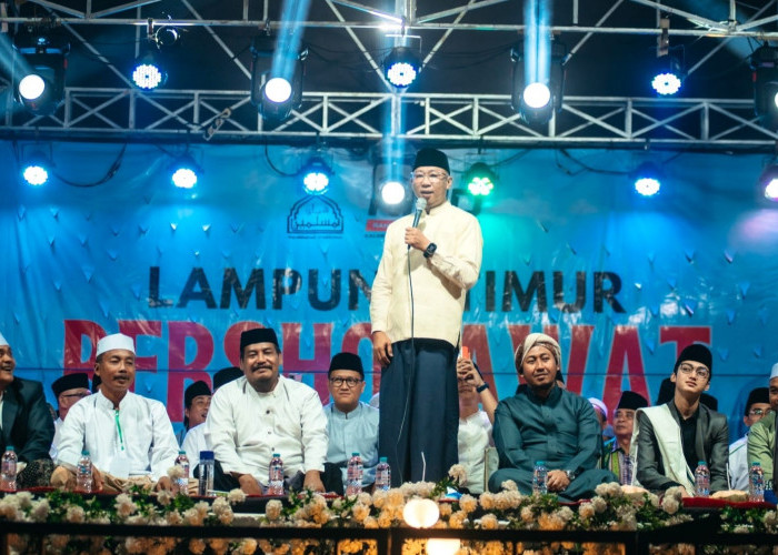 Keliling 3 Kabupaten, Bacalon Gubernur Lampung Rahmat Mirzani Djausal Ajak Anak Muda Gemar Bersholawat 
