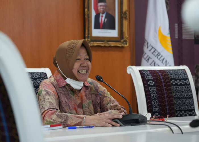 Kantor Kemensos Digeledah KPK, Mensos Risma Mengaku Bingung