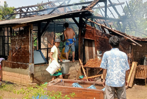 Rumah Warga di Tubaba Ini Habis Dilahap Si jago Merah