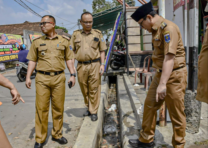 Pemkot Metro Normalisasi Drainase, Antisipasi Banjir