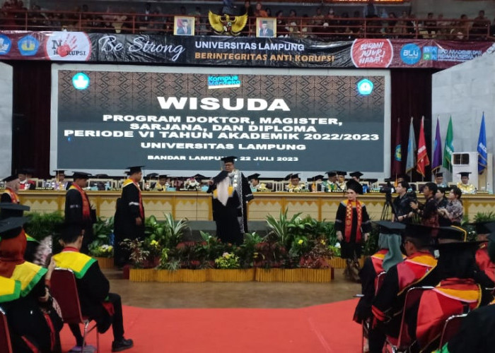 Unila Sumbang Seratus Ribu Lulusan pada Negara