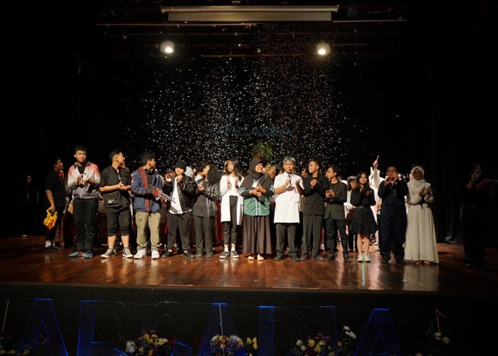 SMP Tunas Mekar Indonesia Sukses Gelar Drama 'Science-Fiction' di Taman Budaya