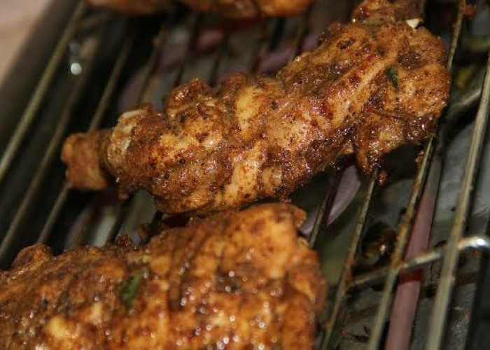 Bolehkah Ibu Hamil Konsumsi Makanan yang Dibakar? Simak Tips Amannya