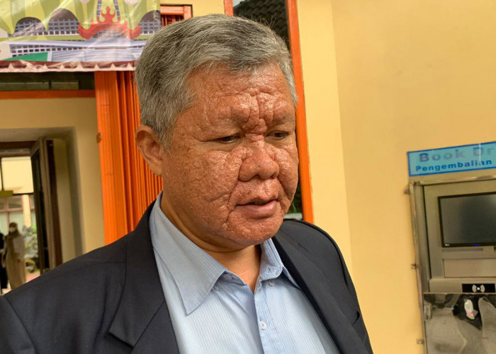 Calon Rektor Unila Prof. Suharso, Mantan Buruh dan Cleaning Service yang Jadi Guru Besar Termuda 