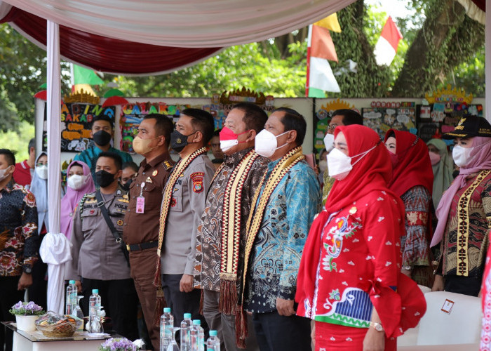 Bersama dengan Forkopimda, Gubernur Lampung Arinal Djunaidi Buka Roadshow Bus KPK Jelajah Negeri 