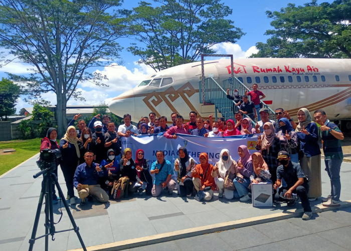 Dukung Pembangunan Ketengalistrikan, PLN UID Lampung Gelar Media Gathering 2022